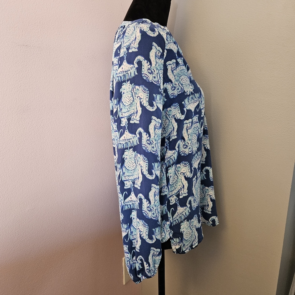 Lilly Pulitzer Martinique Elephant Print Blouse 🩵 Size XS - Picture 4 of 9